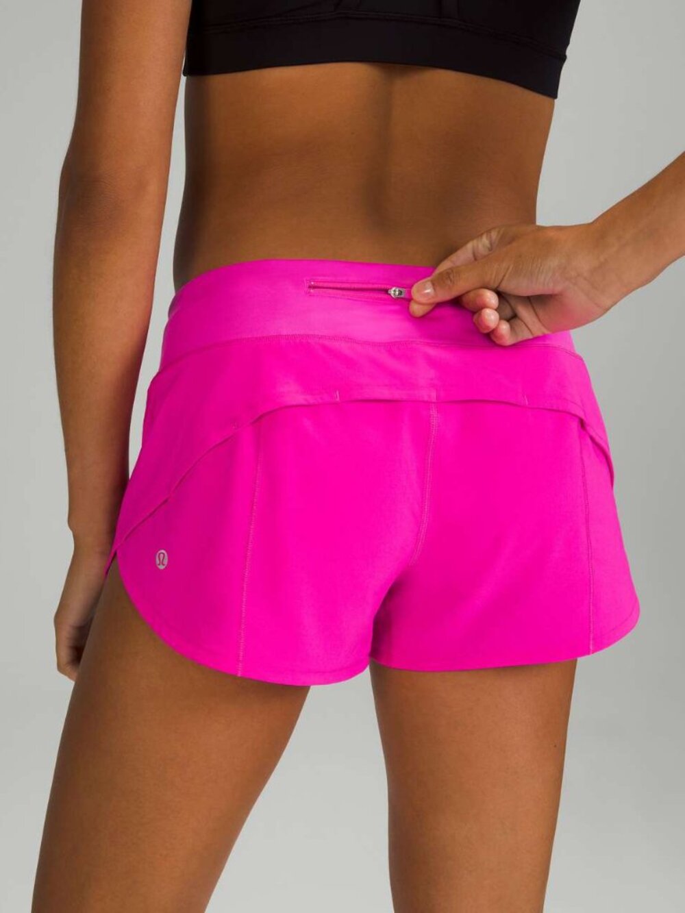 Lululemon Women size 6 Pink Speed Up Low-Rise Lined Short 2.5"